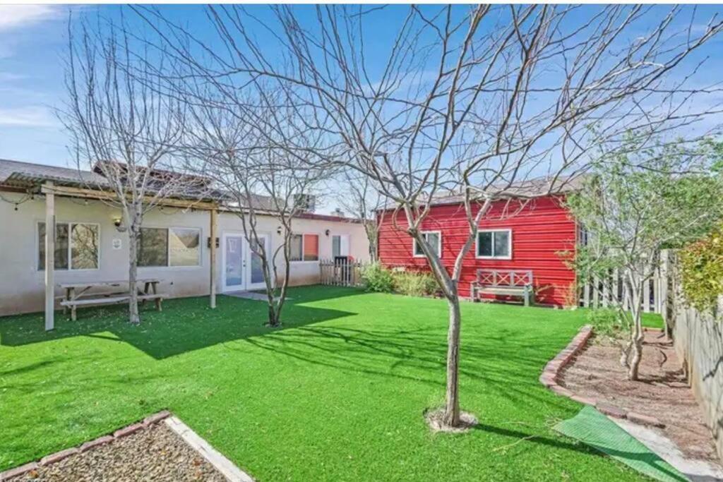 Beautiful Oasis With Rv Or Boat Parking Villa Henderson Exterior photo
